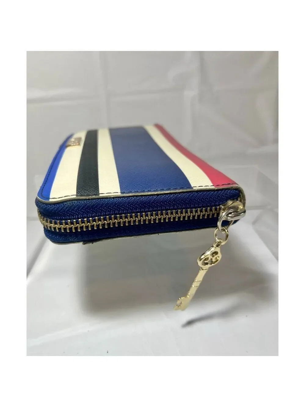 Kate Spade Laurel Way Neda Cruise Stripe Zip Around Accordion Wallet Clutch